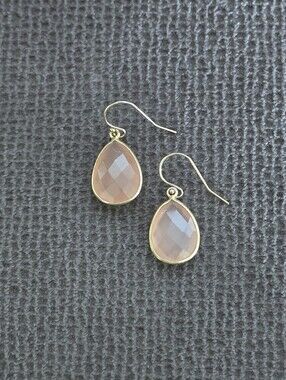 Faceted Peach🍑 Moonstone🌙 Teardrop💧 Earrings - NWOT